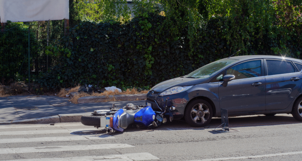 Grave incidente ad Albissola scooter contro camion
